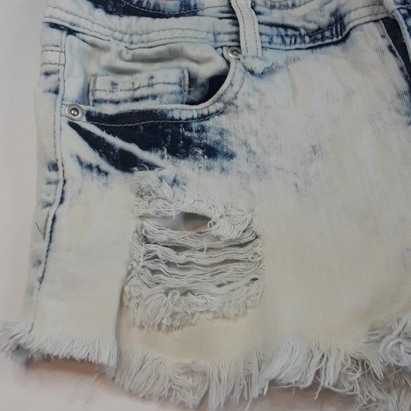 Distressed Shorts 3 Sz Bleach Wash Cutoff Jean Shorts by Highway - Picture 4 of 9